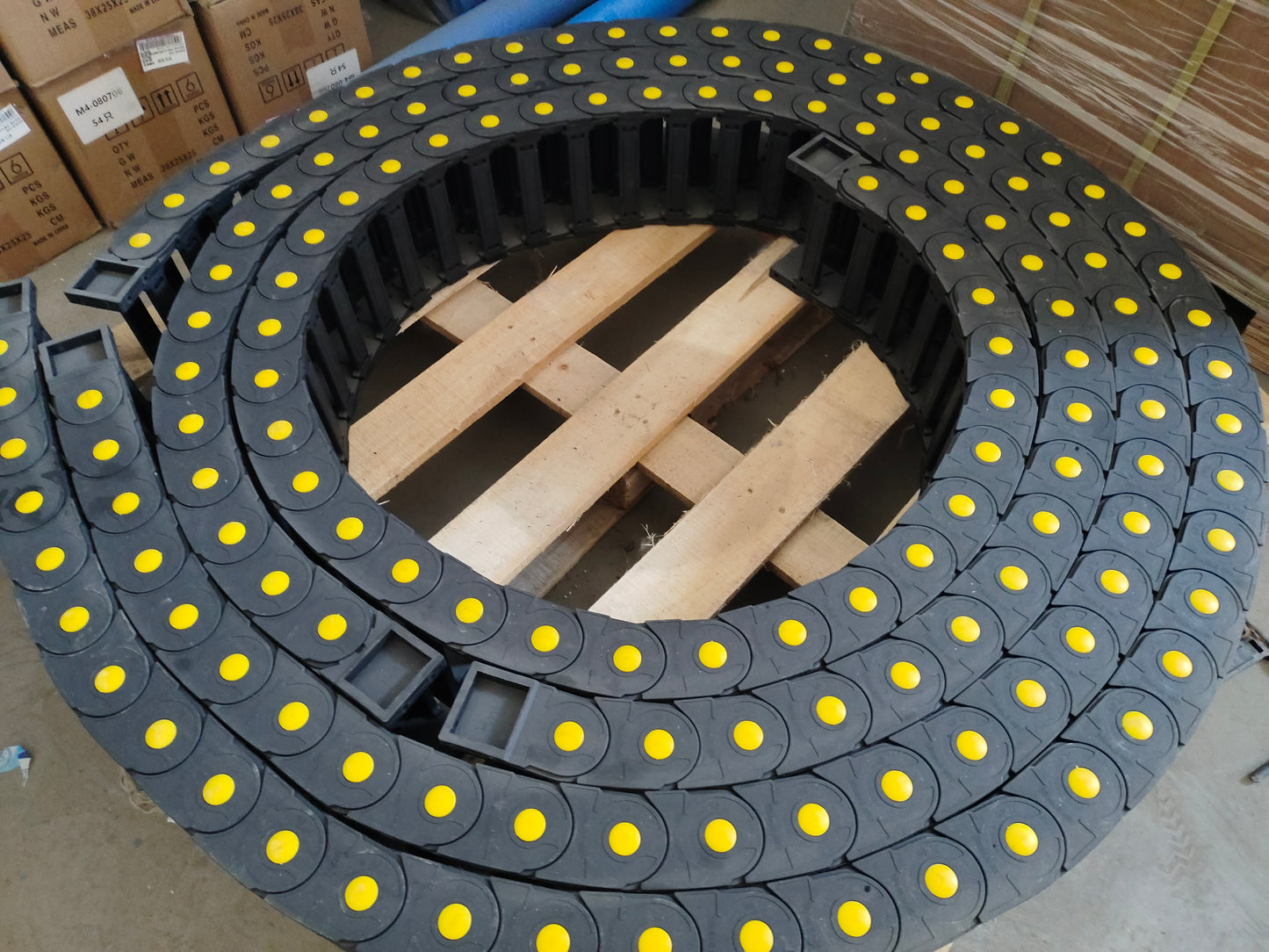 Drag Chain For All Pipes price per feet